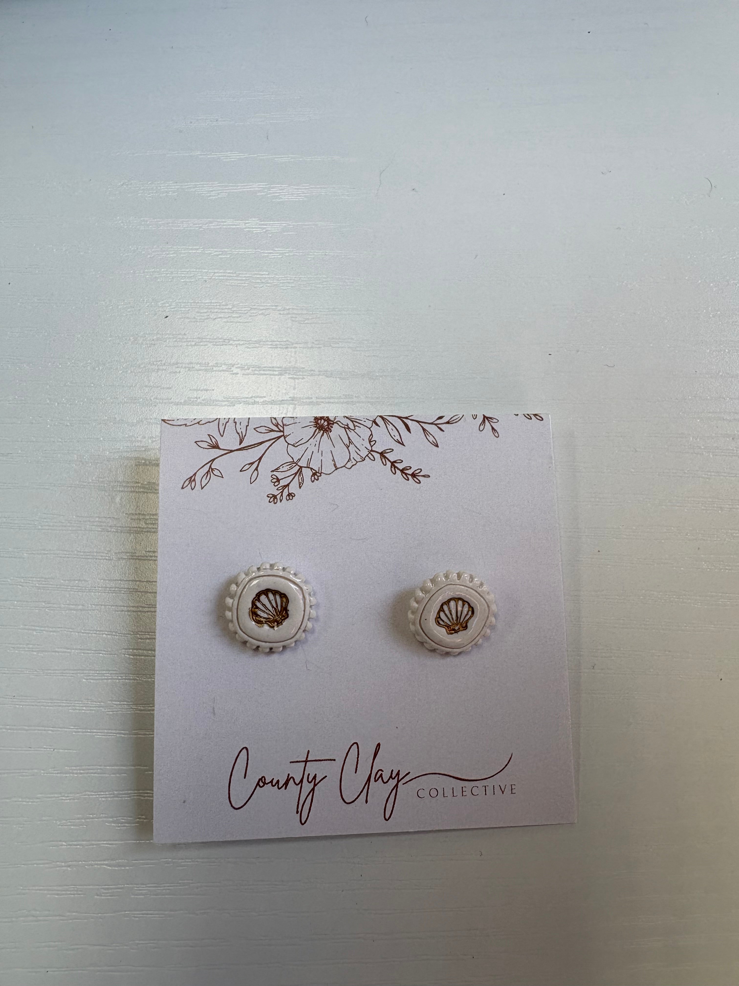 County Clay- Seashells by the Seashore